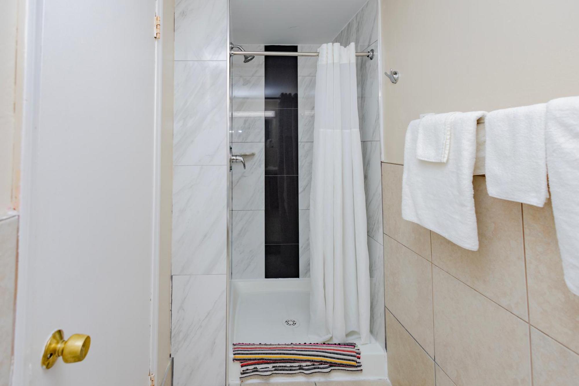Budget Inn Columbus Lockbourne Esterno foto